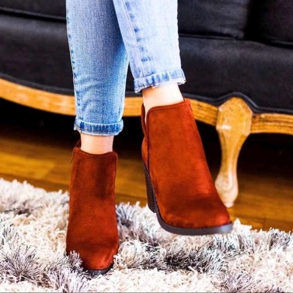 Rust Ruby Red Side Slit Block Heel Ankle Booties - Picture 7 of 8